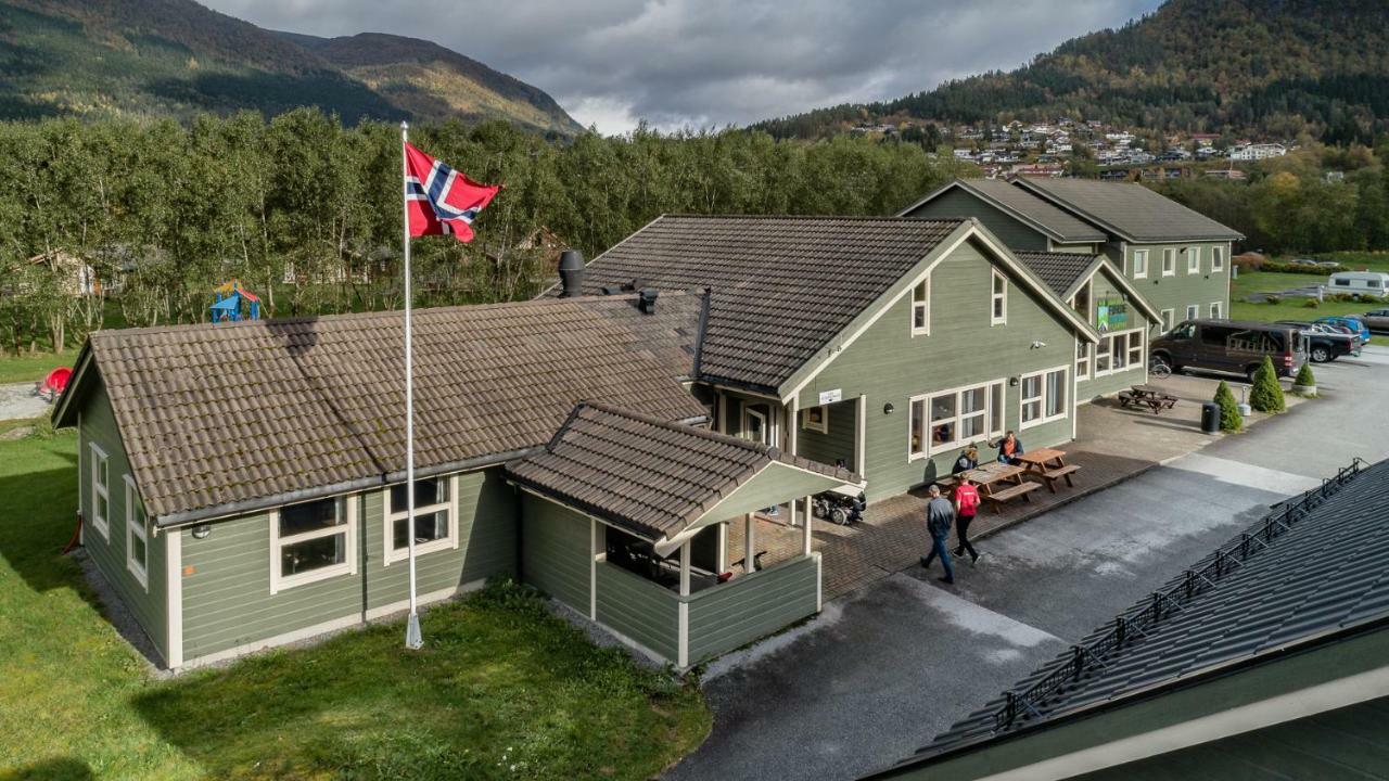 Forde Gjestehus Og Camping 외부 사진
